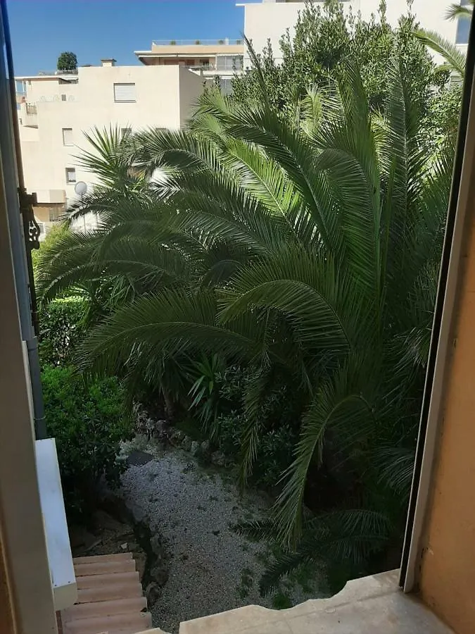 ***  Hotel L'Olivier - Piscine & Parking Cannes France