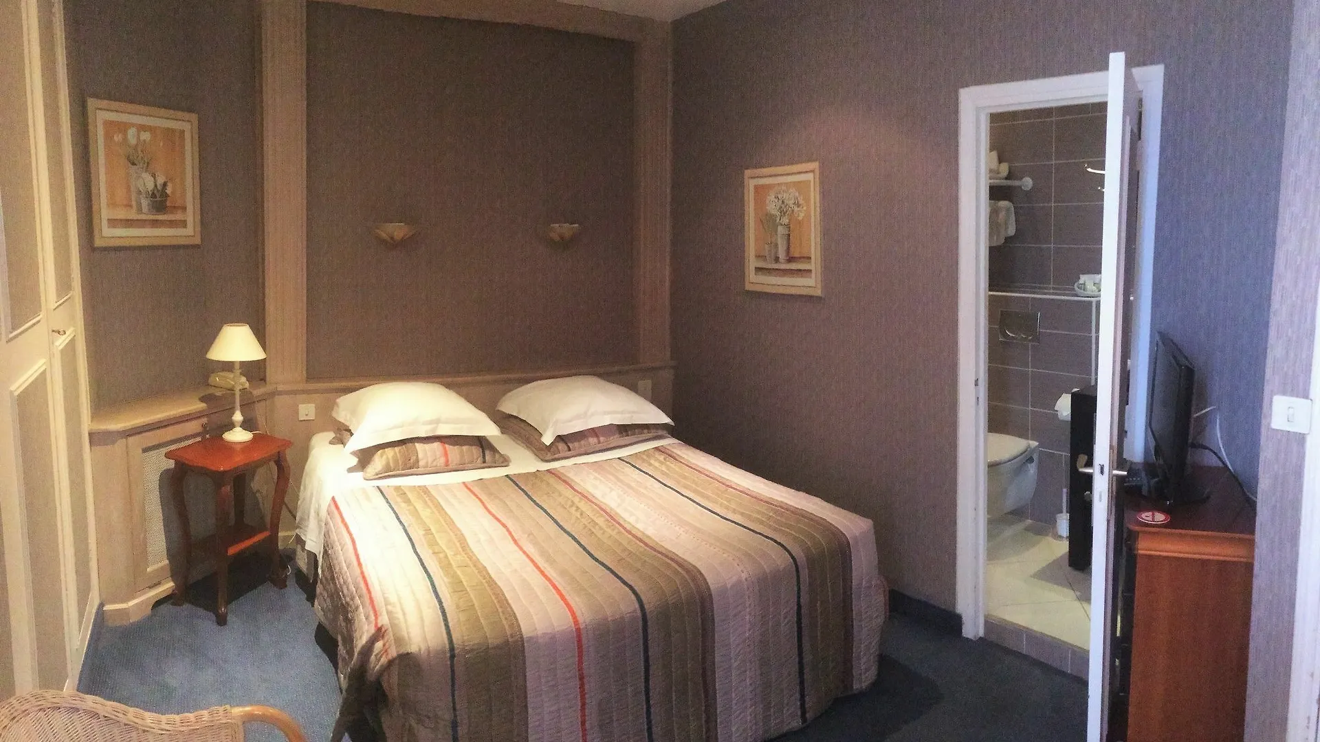 Hotel L'Olivier - Piscine & Parking Cannes France